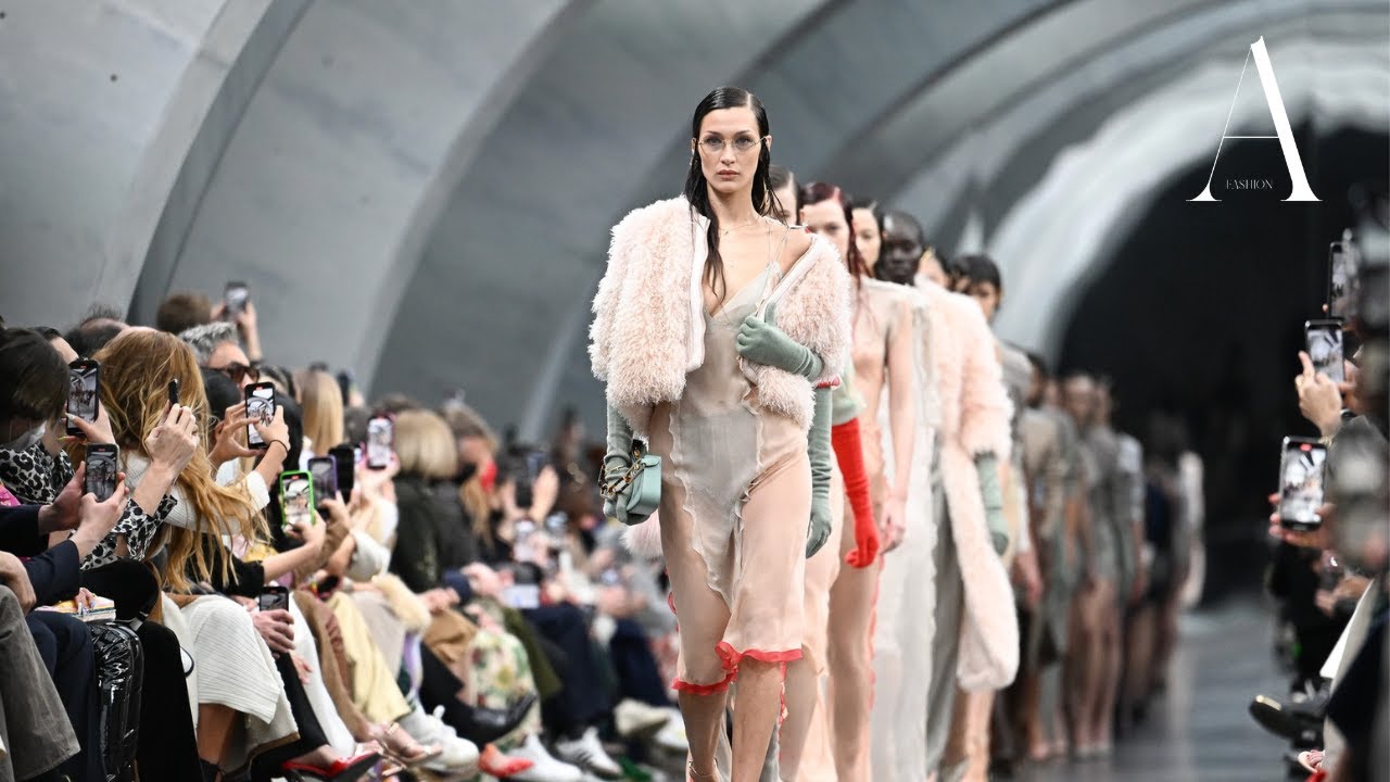 15 Fashion Trends From the Fall 2022 Runways
