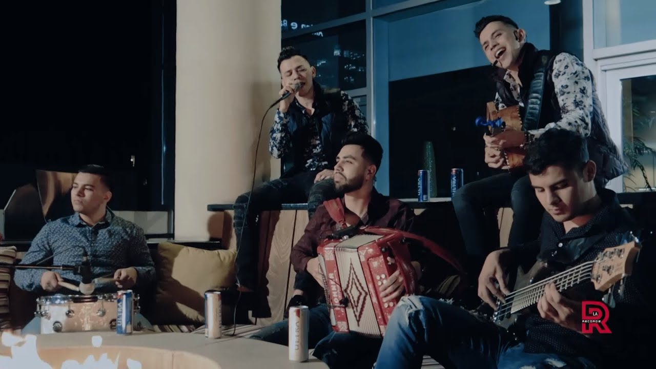 Los Parras- "No Se Ha Dado Cuenta" (En Vivo)