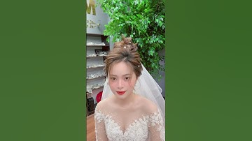 Kiểu tóc búi cao học viên làm tại lớp cô Hạnh