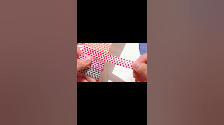 用小麻薯，开启2023年的第一天吧！红红火火的新年手帐排版来啦！ #手帐排版#沉浸式手帐#小麻薯#小方本#阿兔胖乎乎#红色#2023#新年 - 天天要闻