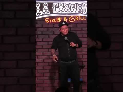 Me contrataron para hacer show en funeral