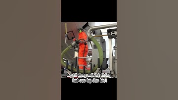 Tại Sao Toilet Trên Máy Bay Lại Cực Ồn #shorts