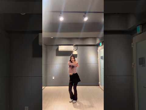 404 뮤비버전 그안무 🧢🤍 #kiiikiii #404 #dancecover #kpopdance #cover #viral #추천 #challenge #키키 #하음 #키야