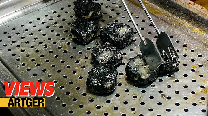 Chinese Street Food: Amazing Black Stinky Tofu - SMELLY but YUMMY! | Views - DayDayNews