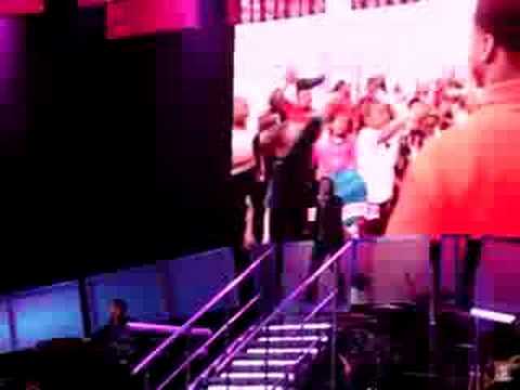 American Idol Concert Tour-Group song "In The Name...