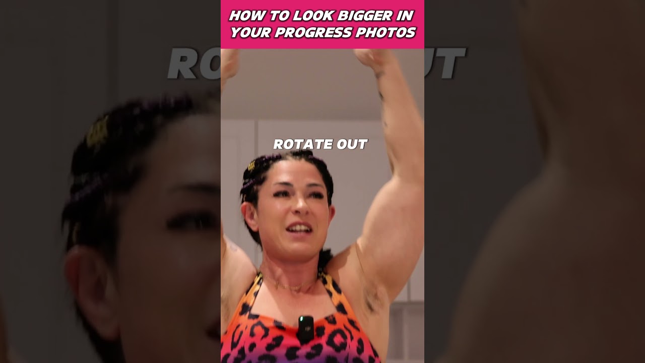 How to look bigger in your progress photos #kortneyolson #fitness #posingforthecamera