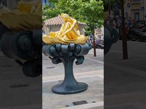 Brigitte Bardot Statue: