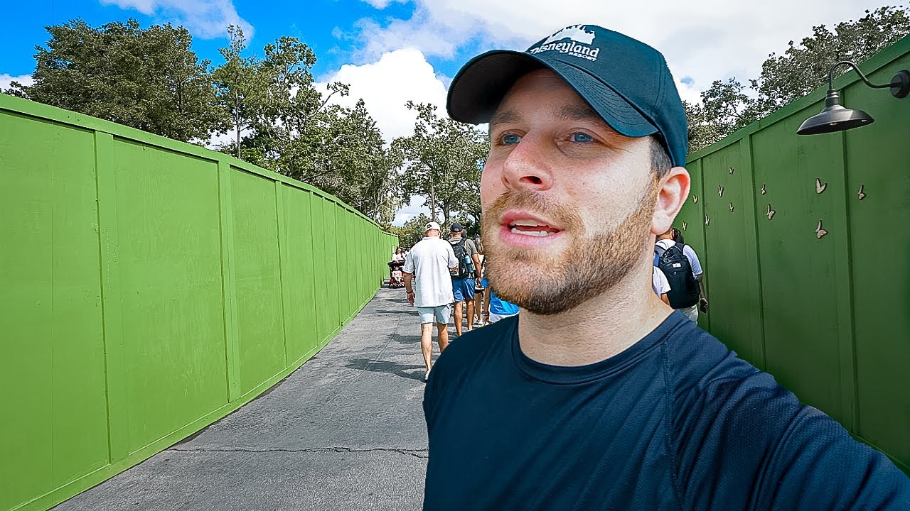 Рождество пришло в Диснейленд. Новости о крупном строительстве в Animal Kingdom