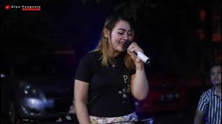 AKU BUKAN JODOHNYA - COVER LIVE ALYA PANGESTY FEAT OQINAWA