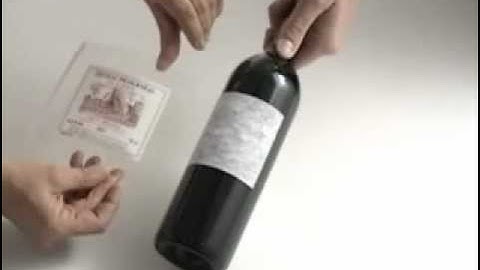 How to Remove a Wine Label | Labeloff