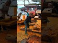 伝統建築の要「冬瓜梁」を作る神業!⛩️ Traditional Chinese Wood Beam Making #shorts #craftsmanship #woodwork #伝統技術