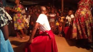 Wanafunzi wakikata mauno
