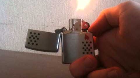 Фокус  с зажигалкой ZIPPO