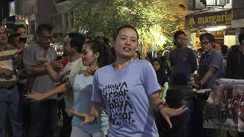 SAYANG 2 --  PENGAMEN ANGKLUNG RAJAWALI MALIOBORO YOGYAKARTA