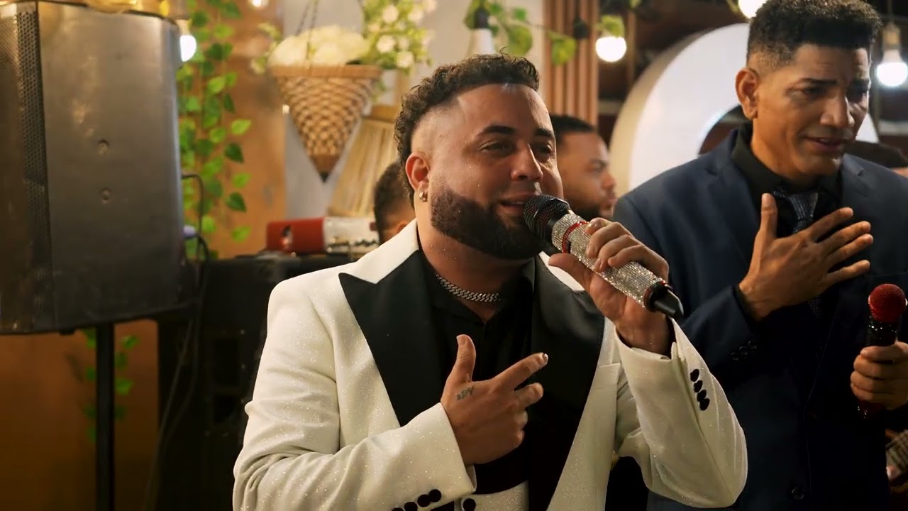 Miss You En Vivo El Varon De La Bachata Y Jerick El Niño Lindo