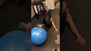 Zakopávání na Míči (Hamstring) - 1 Noha