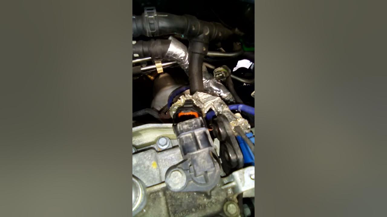 Ford Escape Ecoboost valve cover gasket - YouTube
