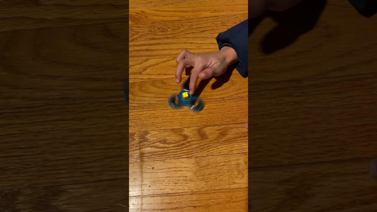 Fidget spinner battle 