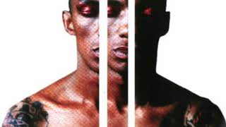 TRICKY - Live Toronto ( She Screams )