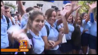 Felicita Díaz-Canel a los estudiantes de la FEEM