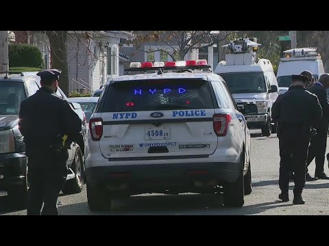 Three women found stabbed to death inside Queens home - YouTube
