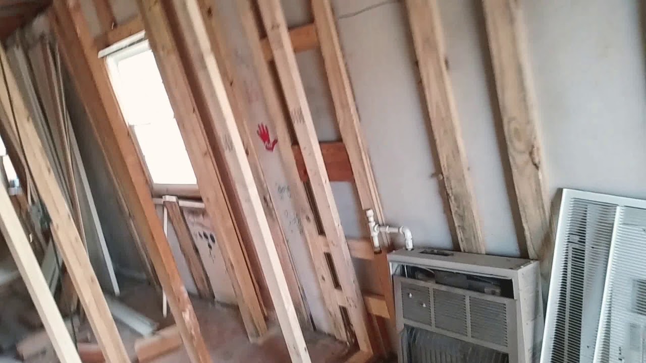 How not to insulate your home? - YouTube