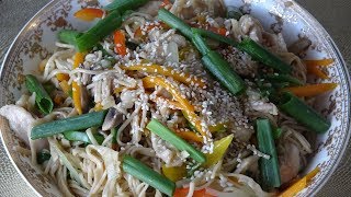 Лапша Ло Мейн Lo Mein с курицей. Китайская кухня. Давайте попробуем...