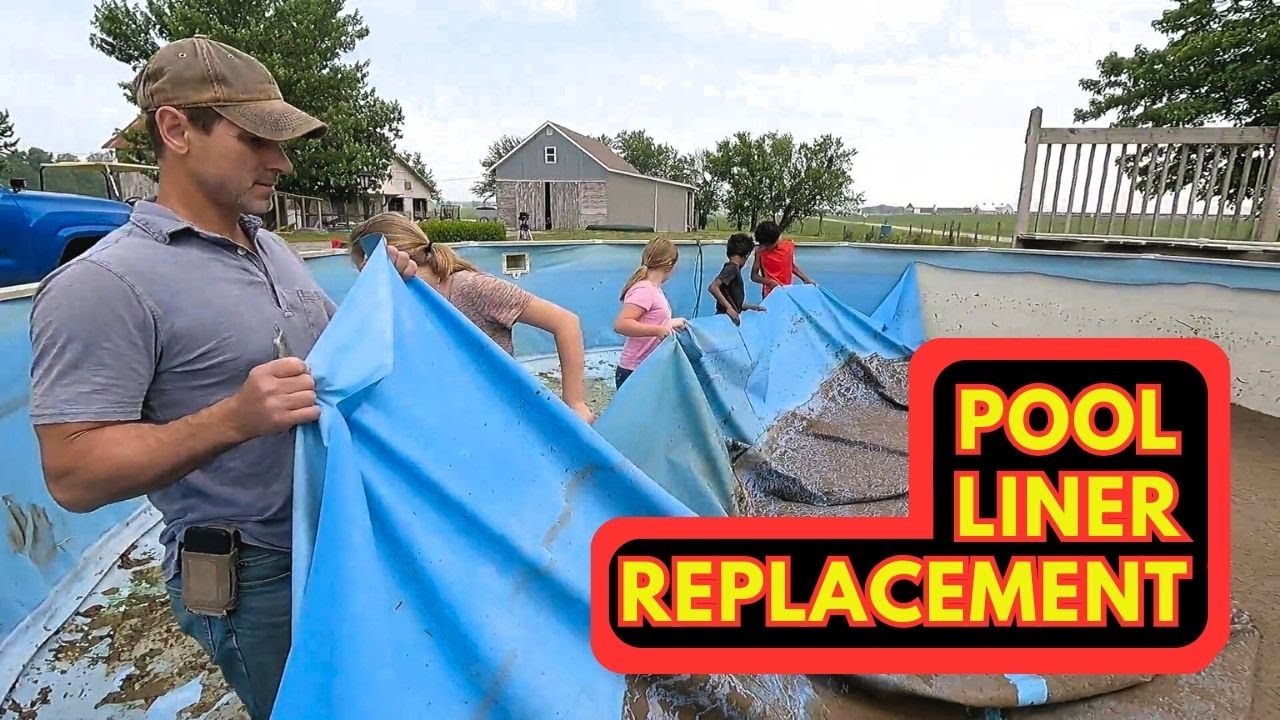 Install an above-ground pool - Installation of the liner (4/6) 