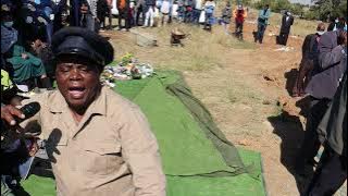 Solly Moholo - Mphelegetse -  (PLEASE MAKE SURE YOU SUBSCRIBE FOR MORE VIDEOS)