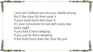 Waylon Jennings - If the Shoe Fits Lyrics