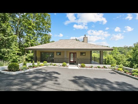 32 Piney Point, Croton-On-Hudson, NY home video tour