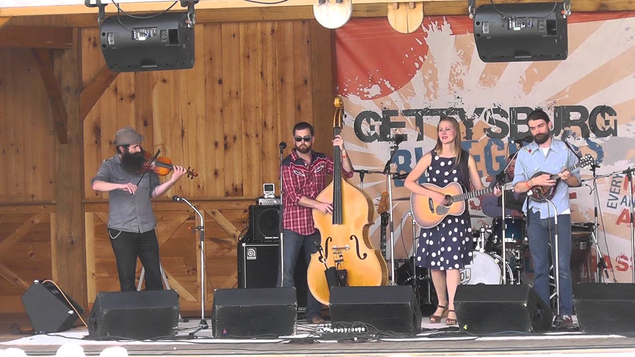 Nora Jane Strothers & Party Line - In a Crowd