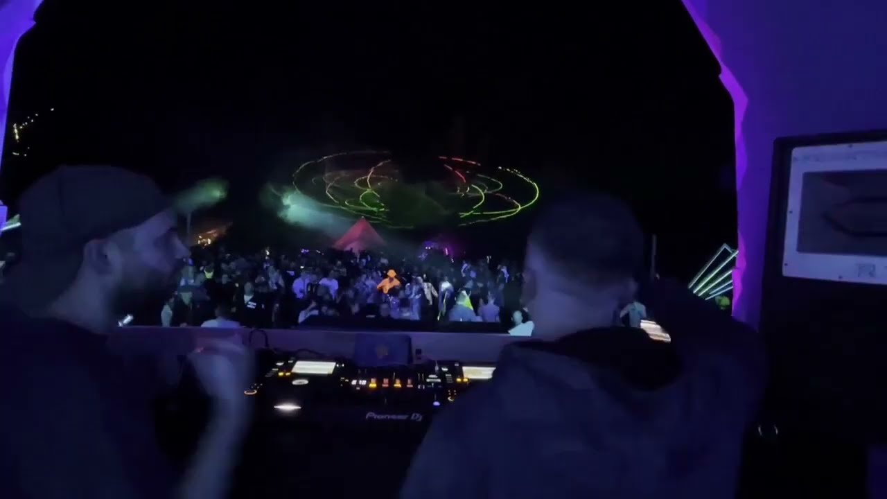 Spatial Plants Rocking the dancefloor in Russia