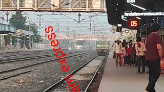 Janta express and sridham express arrived at Gadarwara