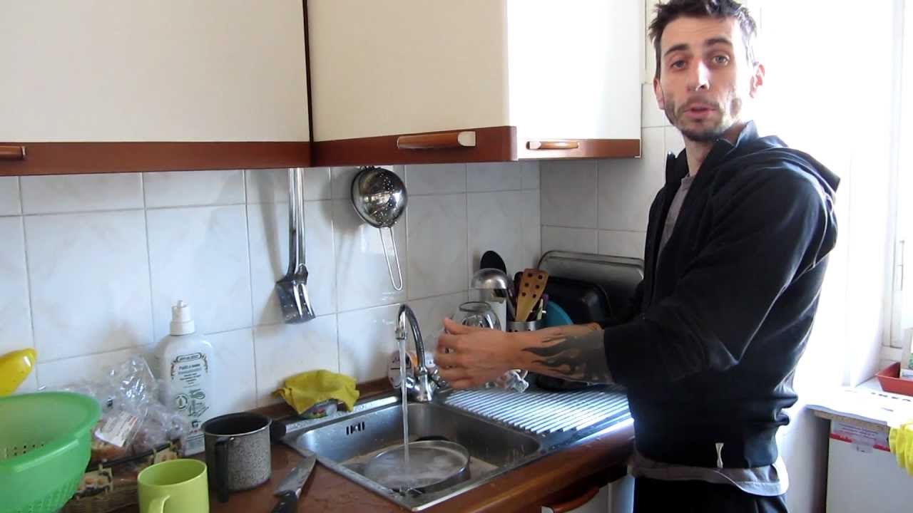 Come lavare i piatti youtube Vasca per lavare i piatti