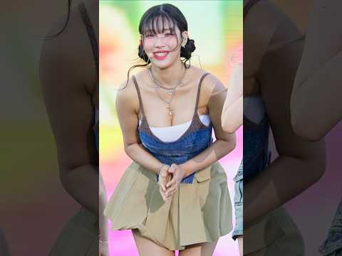 몸매만큼 인사성도 좋은 초원이 #<strong>초원</strong> #CHOWON #라잇썸 #LIGHTSUM