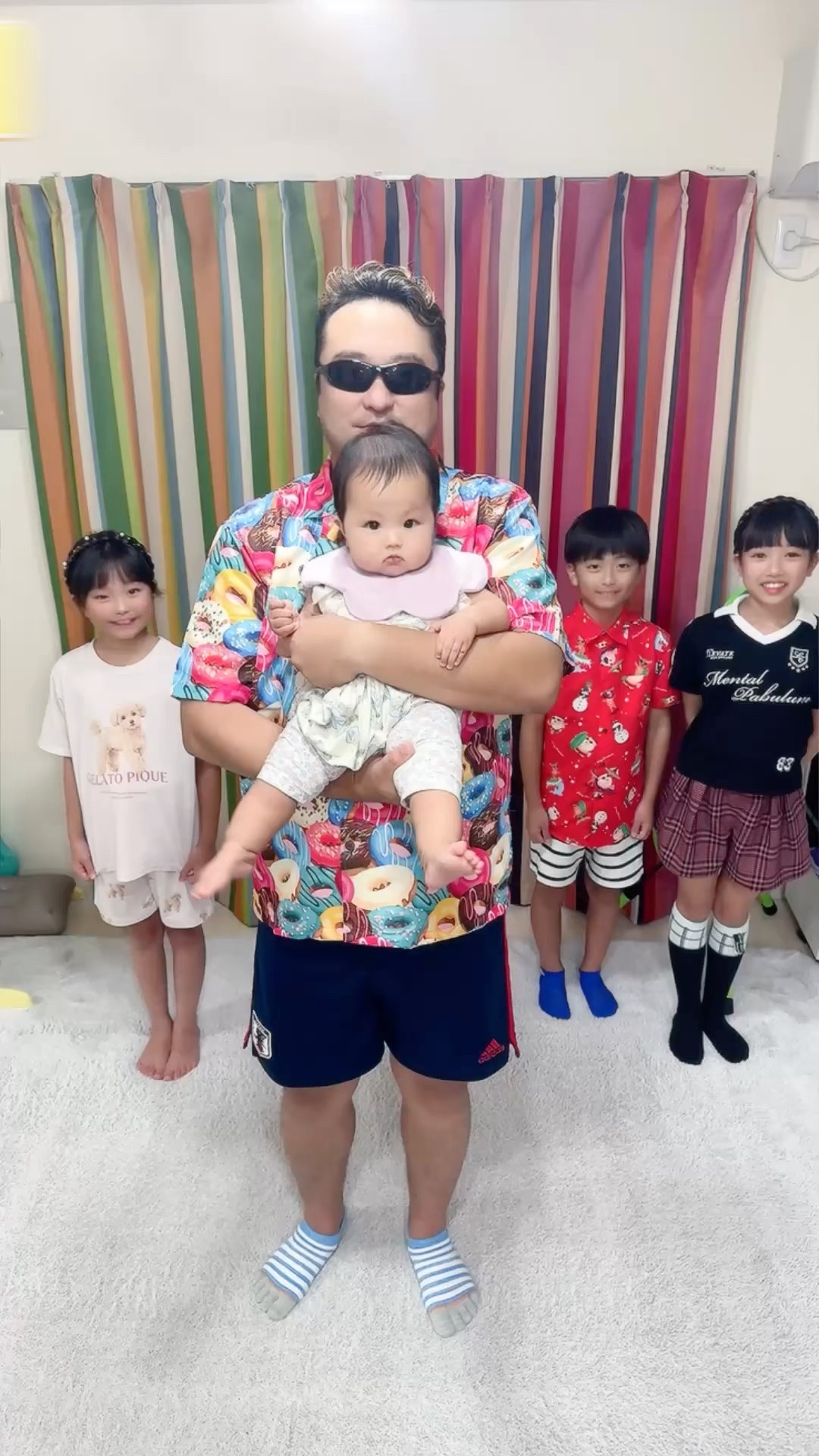 Only Call the Number of People Requested! Mari-chan Izu-chan