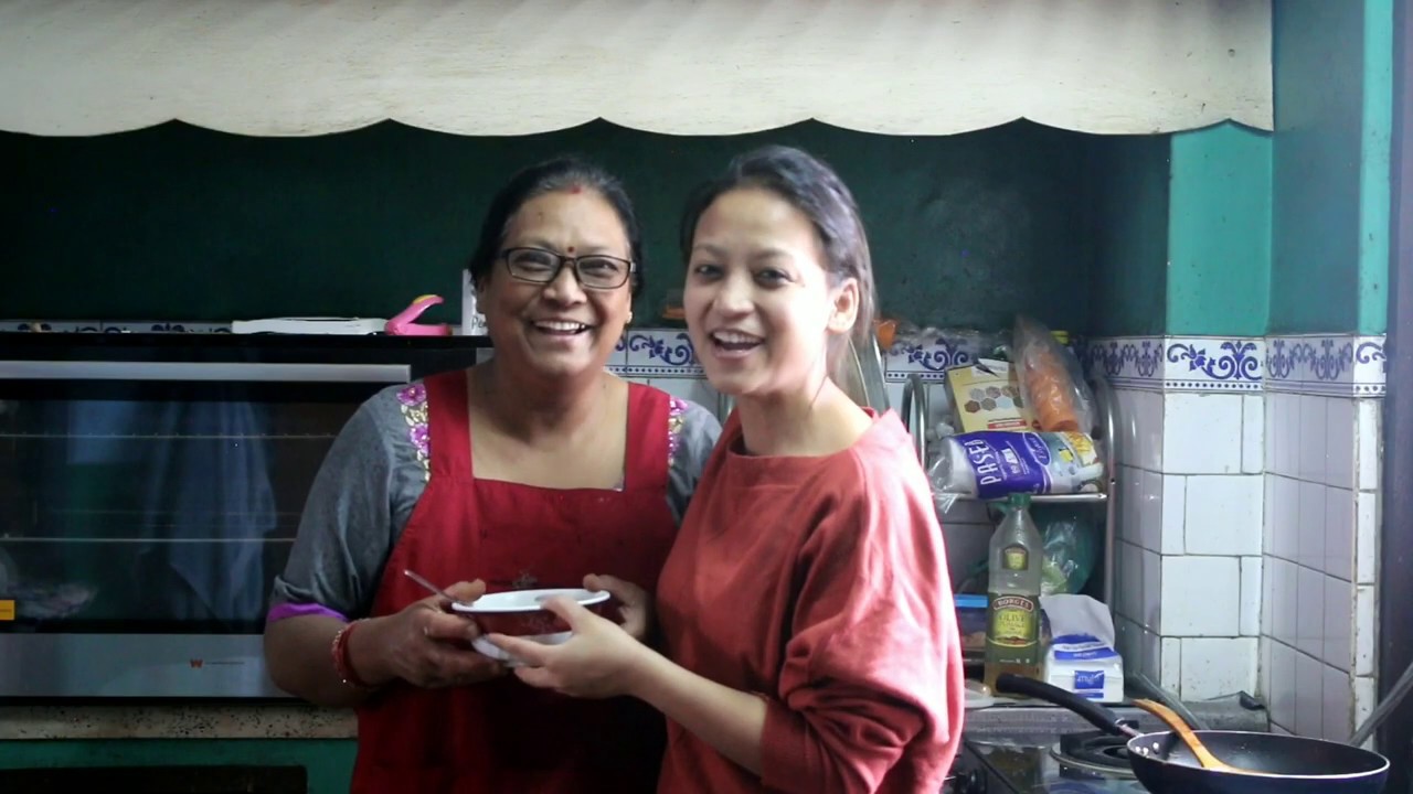 Beaten Rice (Making of the Snack food) - YouTube