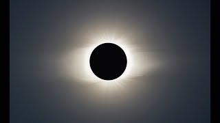 Under perfect conditions i witnessed this beautiful eclipse from a
mountain top of an altitude 3496 foot. near the little village
almirante latorre (so...