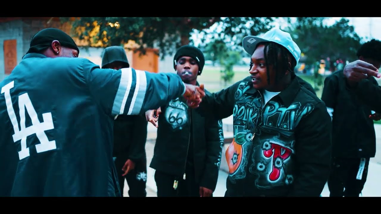 Παρακολούθηση JetBkeezy - "No Rookies" (Official Music Video) στο YouTube