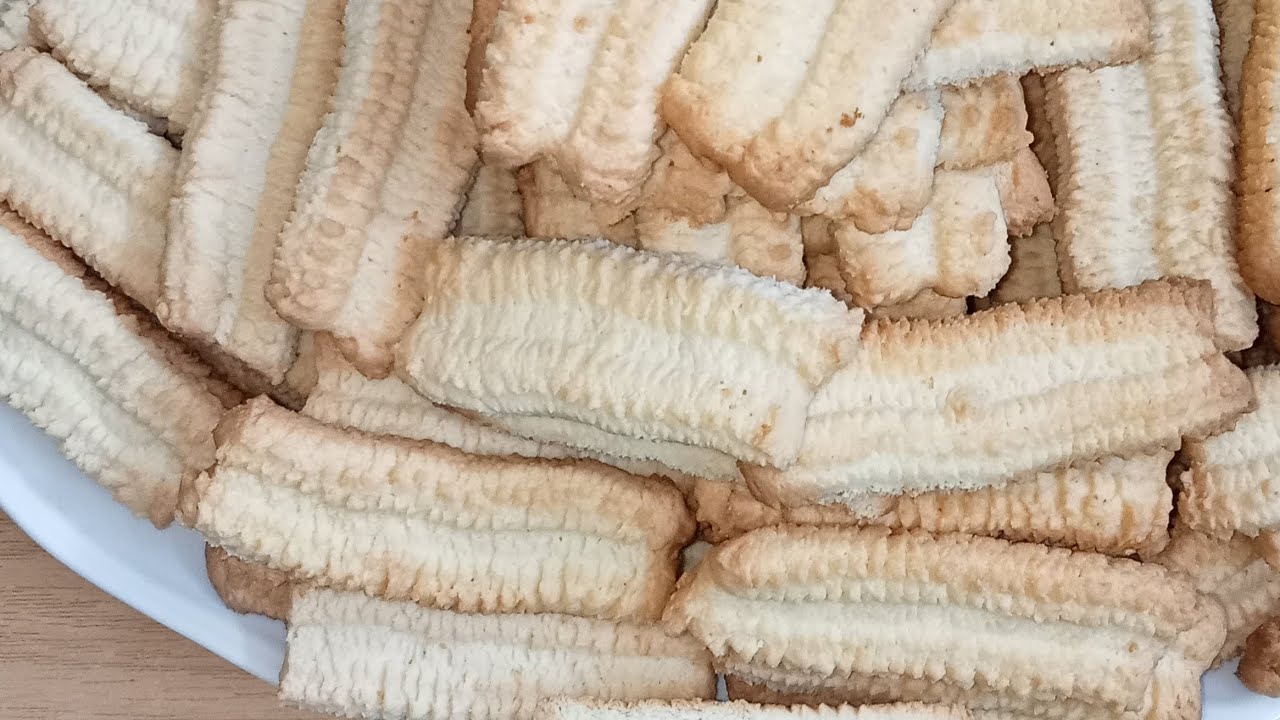 طريقة عمل بسكويت النشادر كل عام وانتم بخير 