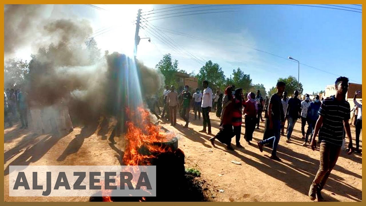 🇸🇩 رئيس المخابرات السودانية يأمر بالإفراج عن معتقلين محتجزين خلال الاحتجاجات | الجزيرة الإنجليزية