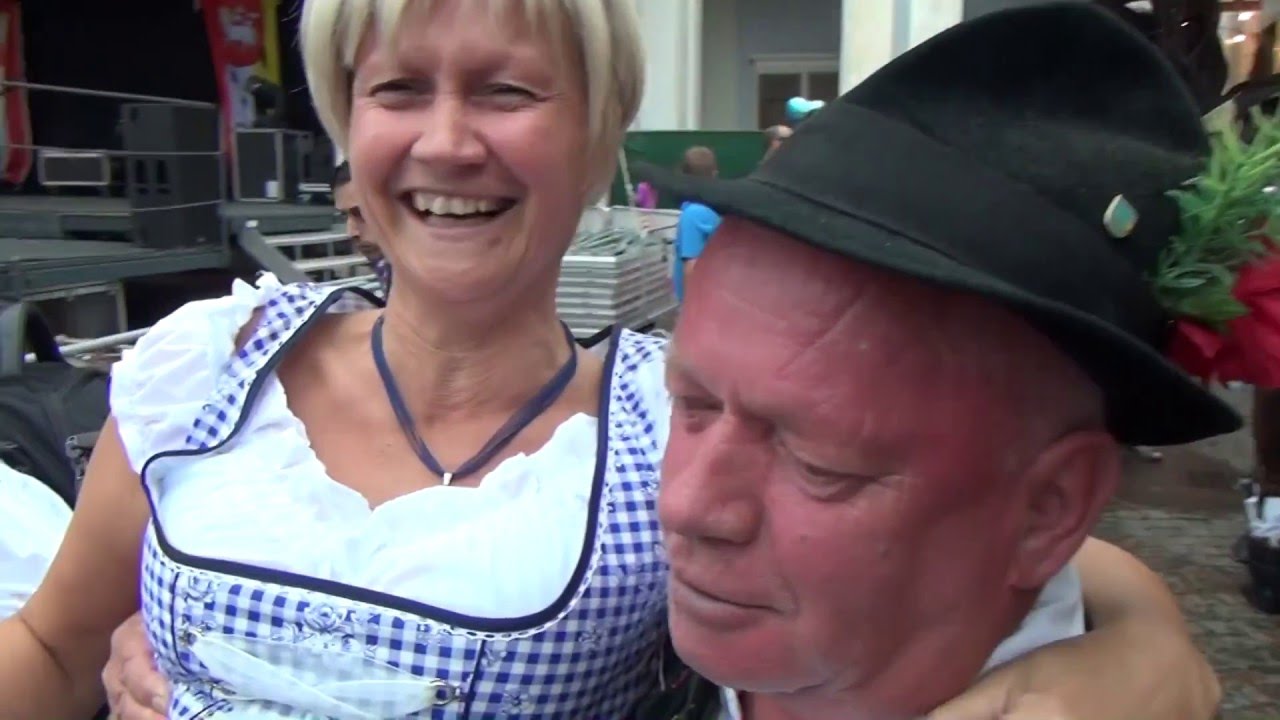 Šopek domačih z godbo Gorje