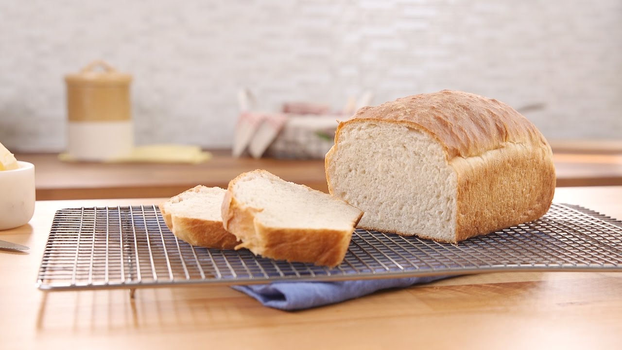 How to MAKE Homemade Fluffy White Bread! YouTube