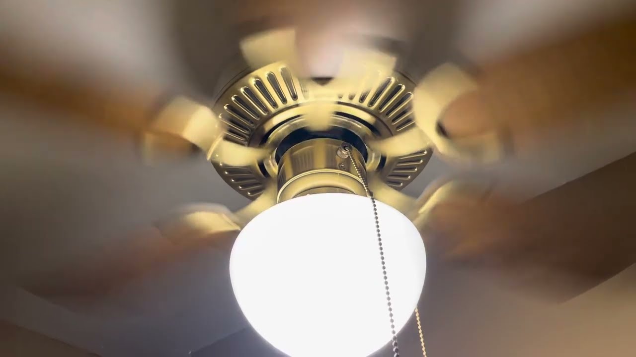 Hampton Bay Minuet II Ceiling Fan 32” (Quick Test) - YouTube
