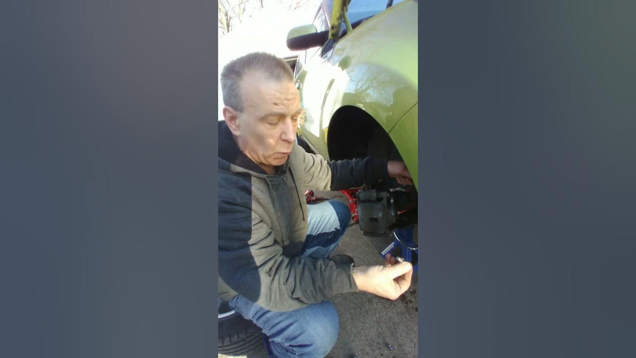 Bleeding brakes on a 2019 kia soul! WORKS FOR MOST VEHICLES! YouTube