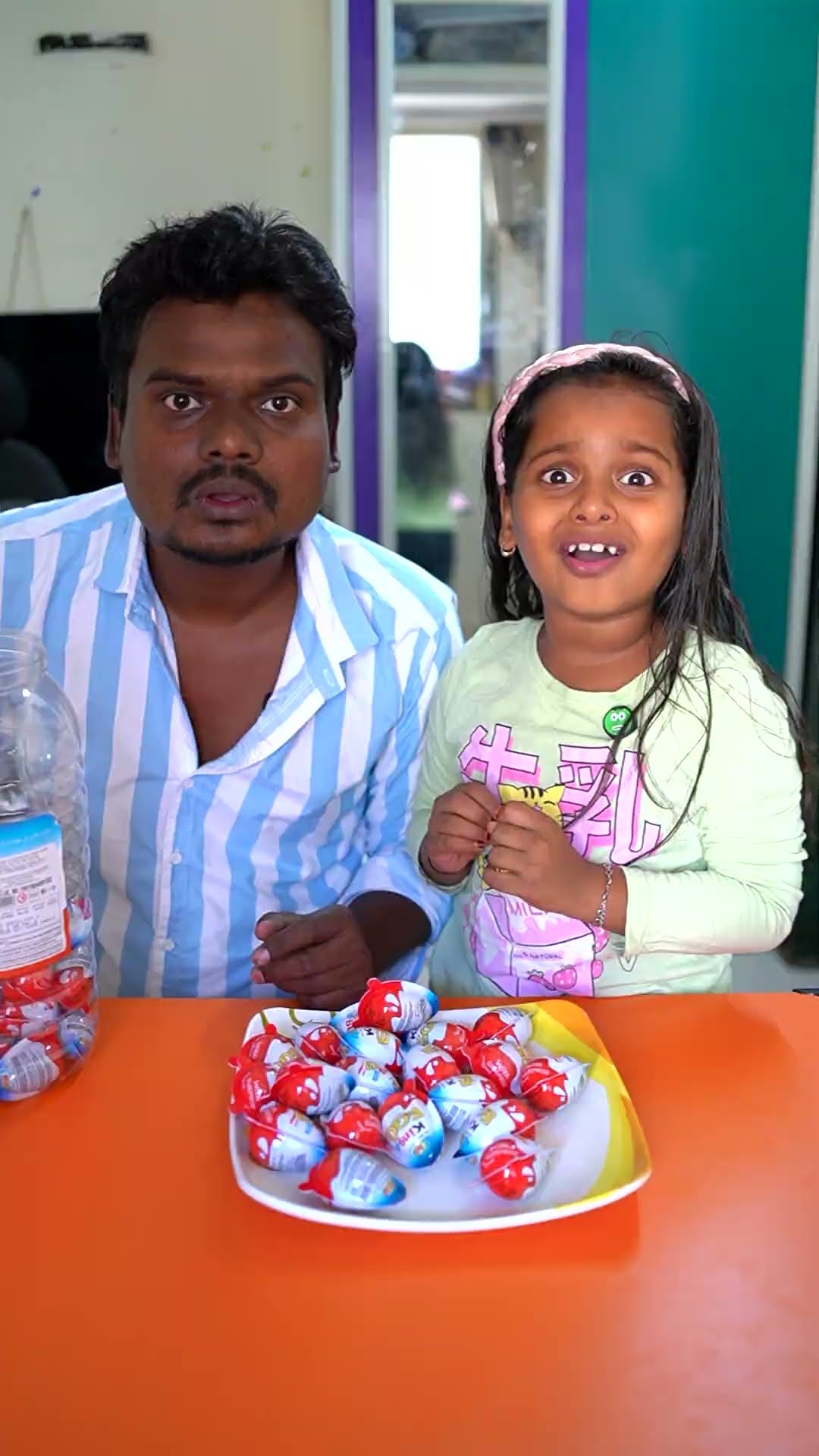Papa ne Spiderman ko Anda khila diya ??  #shorts #arhaankimasti #funnyshorts