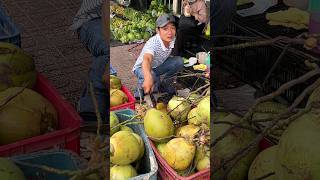 Only $0.6 Coconut! Vietnamese Coconut Cutting Skills