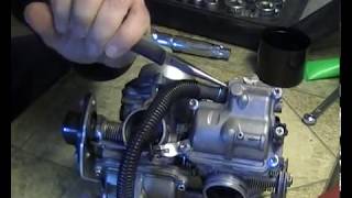 JC027 XL600V Carburettor inspection and cleaning part 3
