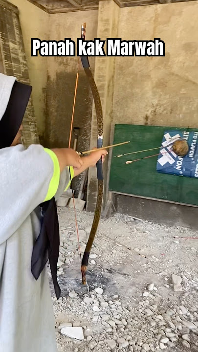 Taking the heart with an arrow #youtubeshorts #marwahmarfamarsya